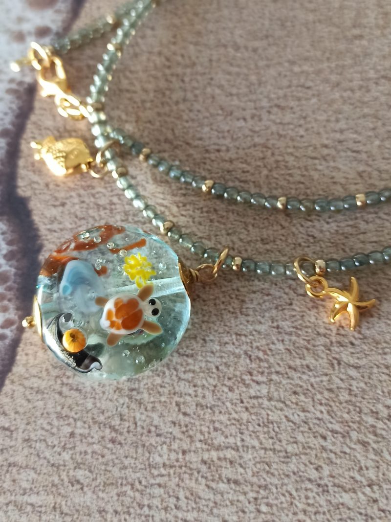 Pendentif perle de verre filé - décors aquatiques et tortue **P266**