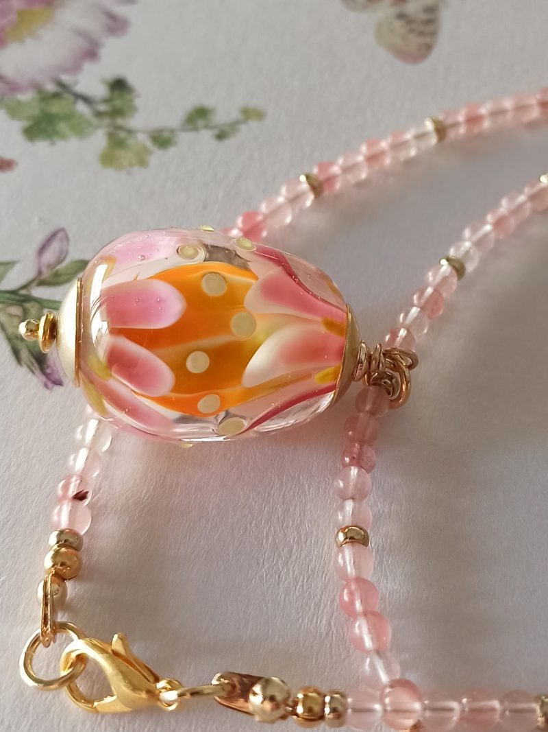 Pendentif perle en verre filé de forme "goutte"**P269"